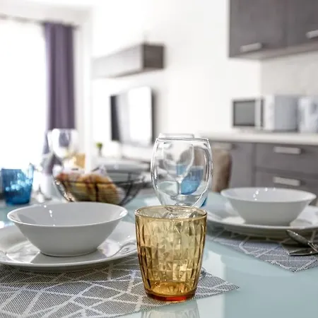 Ra5 - New, Bright & Spacious - Sliema-gzira Area! *