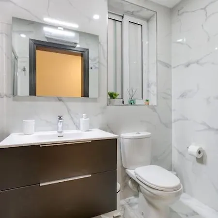 Ra5 - New, Bright & Spacious - Sliema-gzira Area! Apartman