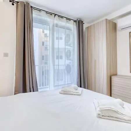 شقة Ra5 - New, Bright & Spacious - Sliema-gzira Area! *