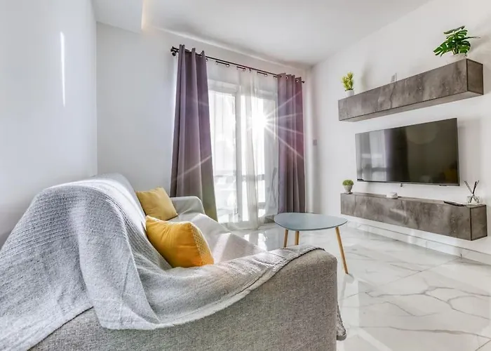 Ra5 - New, Bright & Spacious - Sliema-gzira Area! Apartamento *