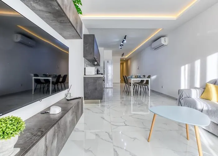Apartamento Ra5 - New, Bright & Spacious - Sliema-gzira Area! *