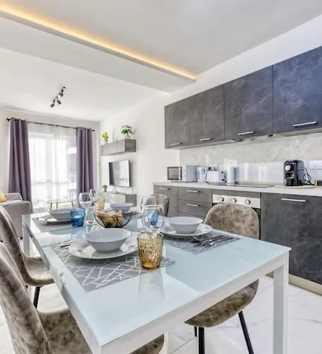 Ra5 - New, Bright & Spacious - Sliema-gzira Area! *