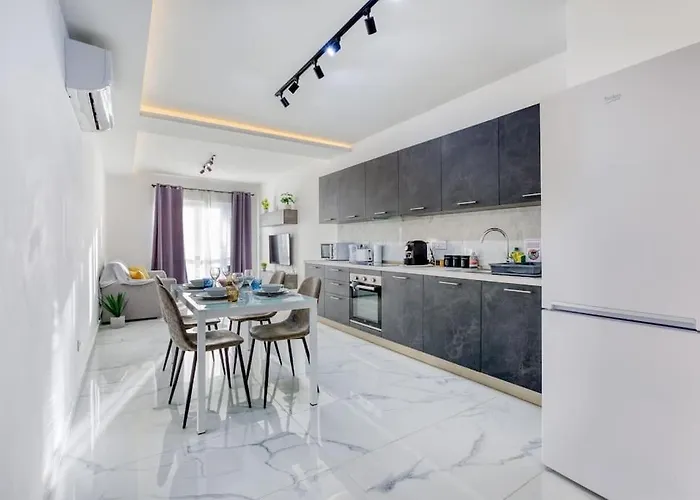 Ra5 - New, Bright & Spacious - Sliema-gzira Area! Apartamento Gzira