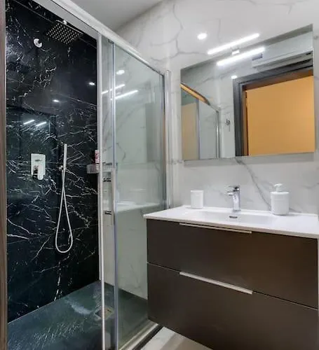 Ra5 - New, Bright & Spacious - Sliema-gzira Area! Apartamento *