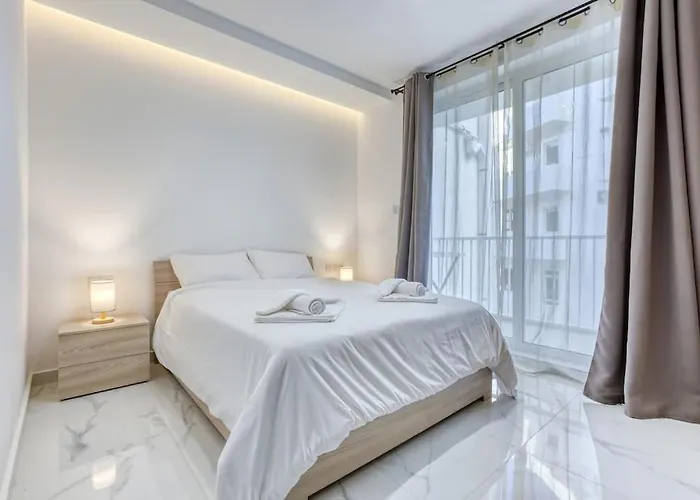 Ra5 - New, Bright & Spacious - Sliema-gzira Area! Apartamento *